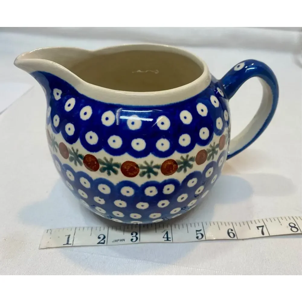 BOLESLAWIEC Polish Pottery - 24 oz Round Pitcher w/Mosquito Pattern